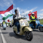 La Vespa festeggia a Roma i suoi 80 anni